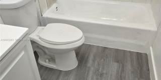 2742 NW 199th Ter Gallery 10