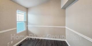 175 W 1530 N Gallery 17