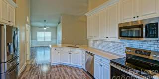 108 Bunker Hill Lane Gallery 2