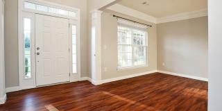 Beautiful 4BR/2.5BA home in the highly sought-after Winterset Woods community! Beautiful 4BR/2.5BA home in the highly sought-after Winterset Woods community! Gallery 5