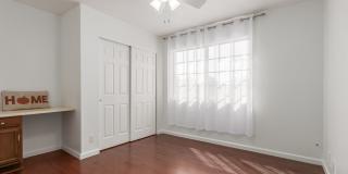 Modern 2-Bedroom Chandler Condo Gallery 12