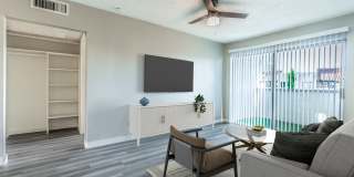 Rise Lakeside Gallery 11