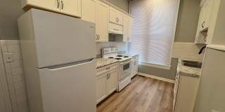 Spacious apartment in historic house! Gallery 9