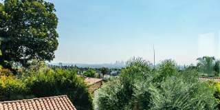 1761 N Orange Grove Ave Gallery 30