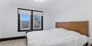 44 Holburn Avenue Gallery 21