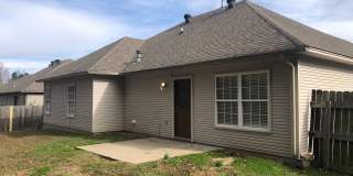 319 Autumn Dr., Benton AR 72015 - 4br 2ba just off Benton Pkwy and Gattin Rd, fenced yard Gallery 15