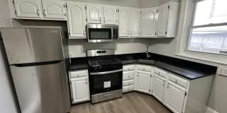 Charming updated 3 bed 1 bath in amazing location Gallery 4