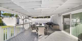 5439 Carpenter Ave Gallery 23