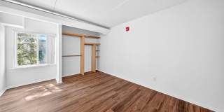 60 S VAN DORN Street Gallery 18
