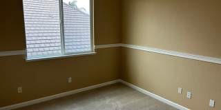 Beautiful 4 Bedroom, 2.5 Bath Oakley Home W/ Large Yard Gallery 10