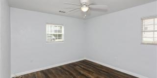 560 Winton Terrace NE Gallery 13