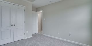 Lovely Townhome with 2 Car Garage Lovely Townhome with 2 Car Garage Gallery 23