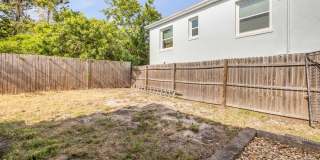 Renovated Spanish-Style 2/1 Beach Bungalow Just Steps to the Ocean! Gallery 37