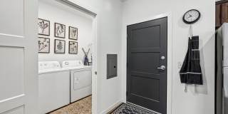 Longhaus Gallery 12