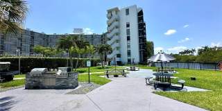 3475 N Country Club Dr Gallery 17