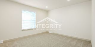 4 Bed/2.5 Baths, 1741 Sqft - 6475 W Kingsley Ave Gallery 16