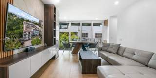2539 S Bayshore Dr Gallery 2