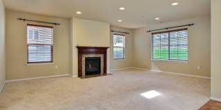 Open Floor Plan Home!  3 Bedroom, 2.5 bath with Loft Gallery 6