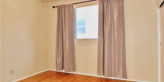 1724 E 1st Street Gallery 23