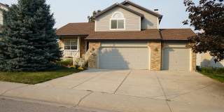 Spacious 3 bed 2.5 Bath, Split-Level Home in South Fort Collins! Gallery 1
