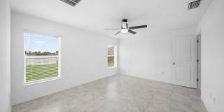 Stunning New construction home in North Fort Myers Gallery 14