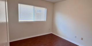 3 bedroom 2 bath condo on Vanowen Gallery 20