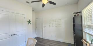 On the hunt for a beautiful, open floor plan home to rent close to downtown? Gallery 13