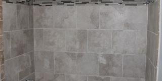 Newly Remodeled! Close to Tinker Gallery 24