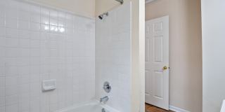 4907 37TH Place Gallery 41