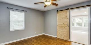 4 bedroom home in Cordova Park Gallery 14