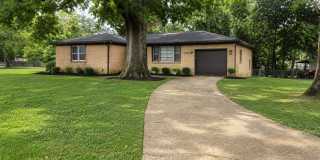 Three Bedroom, Two Bath Gallery 1