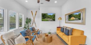 2488 Waterfront Park Gallery 11