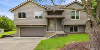 1760 Lynncrest Drive Gallery 1