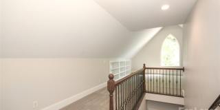700 E 35th Street Gallery 29
