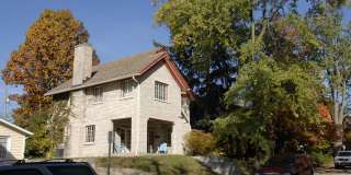 611 N Washington St Gallery 1