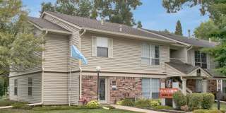 Village Green Gallery 14