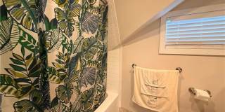 412 Bellevue Avenue Gallery 23