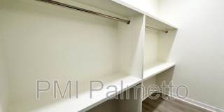 1121 Zeigler Street Gallery 21