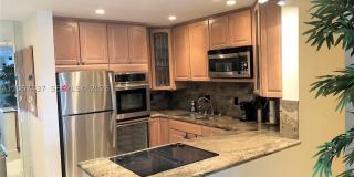 6339 Bay Club Dr Gallery 1