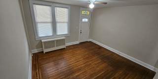 2 Bedroom 1 Bathroom in Belair-Edison Gallery 3