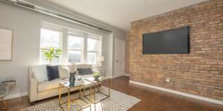 839-1A West Barry Ave. Gallery 9