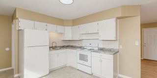 2 bedroom duplex with bonus room Gallery 1