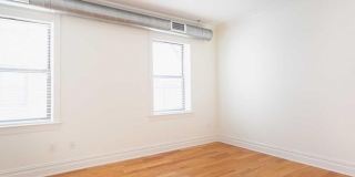 855 Broad Avenue Gallery 22