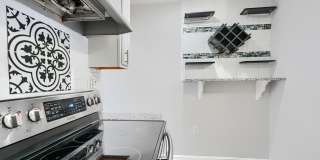 1127 SARGEANT Street Gallery 15