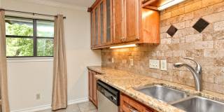 407 E 45th St Apt 210 Gallery 4