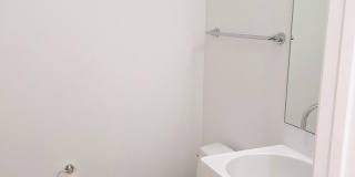 1244 Square foot, luxury condo in Lakeshore East, Chicago Gallery 18