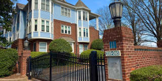 Top-Floor End Unit Condo at New Bern Place Gallery 1