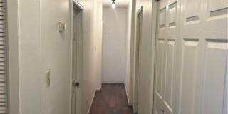 219 E Taylor Street Gallery 17