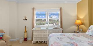 240 Seaview Ct unit: 413 Gallery 21