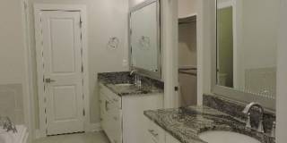 6 YR old Modern Farmhouse designed 3BR/2BA Plus Office Gallery 13
